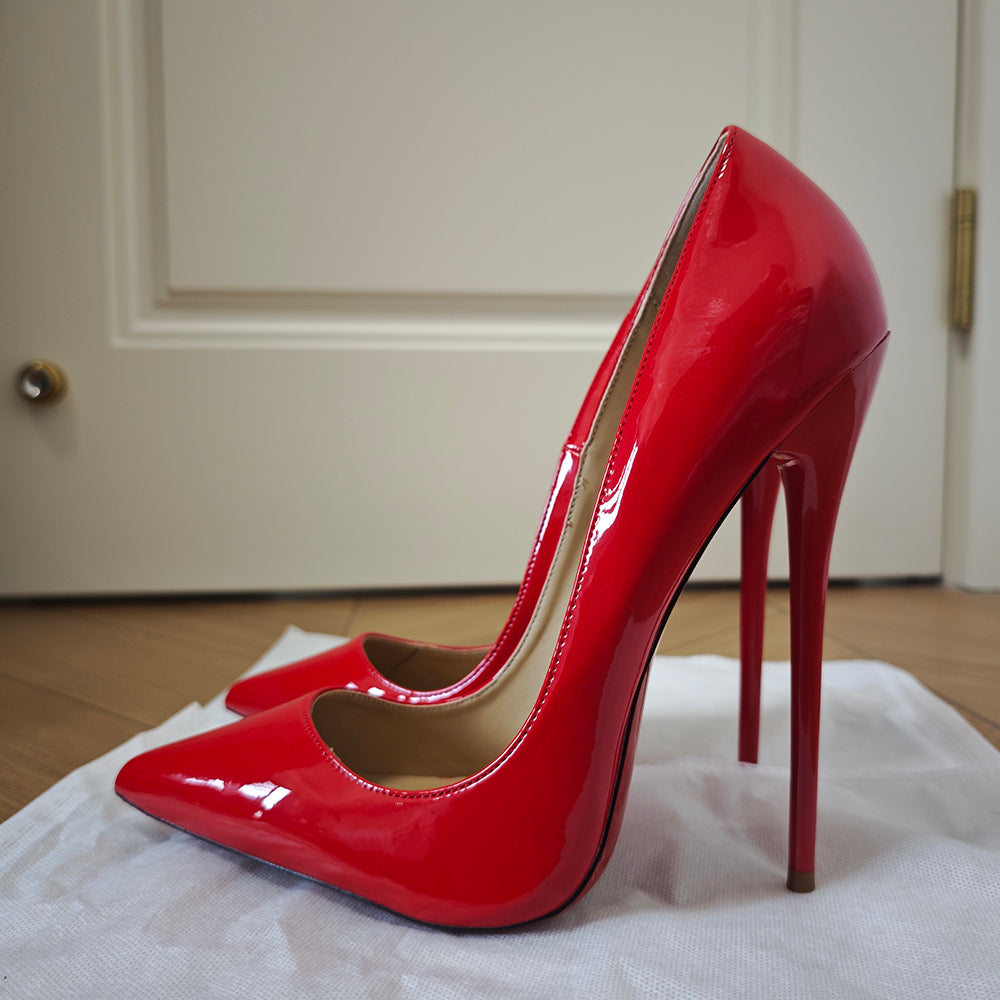 Extremely high 16cm stiletto heels